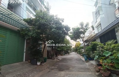 Nhà phố 3 tầng hẻm 6m sát chợ Hiệp Bình Thủ Đức sẵn nguồn thu lớn, 67m2, ngang 6m, dài 11m, 8.5 tỷ